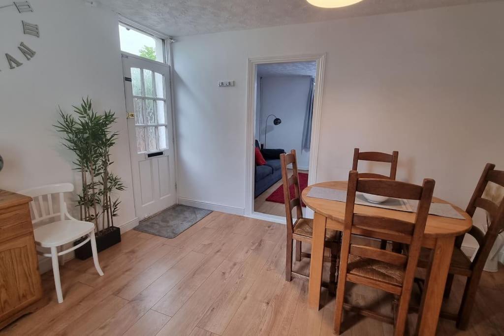 Entire House With Garden & Parking Nr Ashford Int Vila Exterior foto